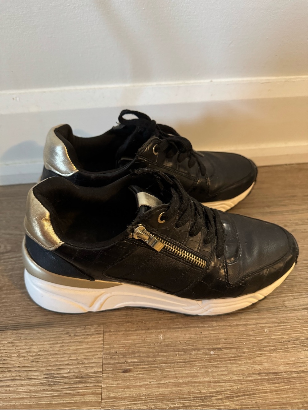 Black Leather-Look Women's Sneakers with Gold Accents size 9